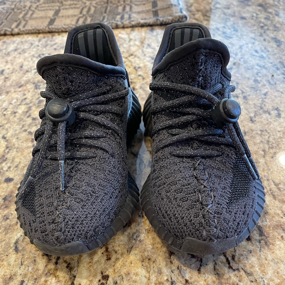 Yeezy Kids Sneakers in Black